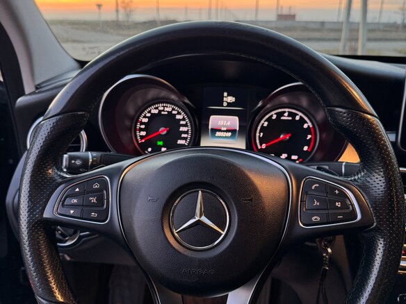 2014 Mercedes-Benz C-Класс 180 IV (W205), чёрный - вид 17