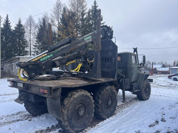 1989 Урал 4320, зелёный, 2500000 рублей - вид 6