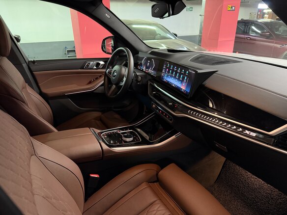 2024 BMW X5 40i IV (G05/G18) Рестайлинг, белый - вид 8