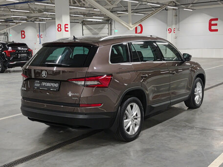 2019 Skoda Kodiaq I, коричневый, 2850000 рублей, вид 5