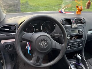 2011 Volkswagen Golf VI, серебристый, 700000 рублей, вид 5
