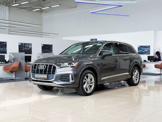 2020 Audi Q7 45 TFSI II (4M) Рестайлинг, серый, 4990000 рублей, вид 1