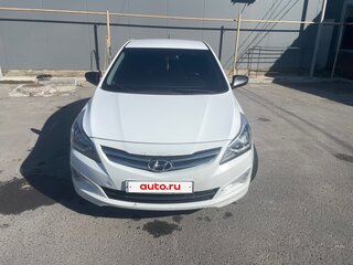 2014 Hyundai Solaris I Рестайлинг, белый, 930000 рублей, вид 1