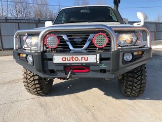 2000 Nissan Safari V (Y61), белый, 2500000 рублей, вид 2