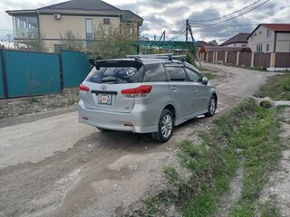 2010 Toyota Wish II, серый, 1350000 рублей, вид 3