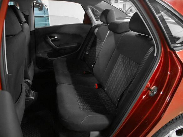 2016 Volkswagen Polo V Рестайлинг, красный - вид 16