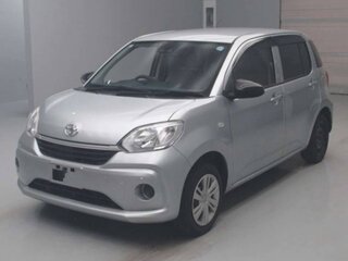 2022 Toyota Passo III Рестайлинг, серебристый, 670000 рублей, вид 1