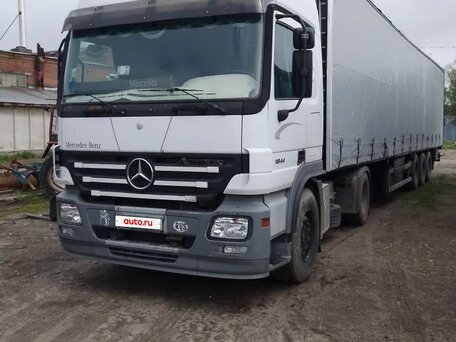 2008 Mercedes-Benz Actros, белый, 4000000 рублей, вид 1
