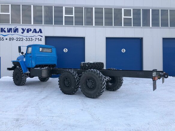 2026 Урал 4320, голубой, 5000000 рублей - вид 3