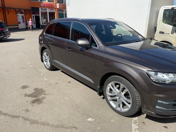 2016 Audi Q7 II (4M), коричневый, 3750000 рублей - вид 5