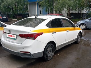 2018 Hyundai Solaris II, серебристый, 760000 рублей, вид 3