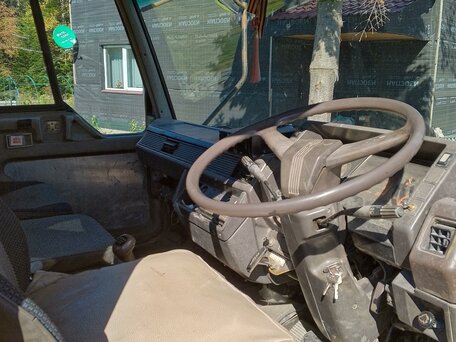 1990 Fuso (Mitsubishi) Canter, жёлтый, 1100000 рублей, вид 3