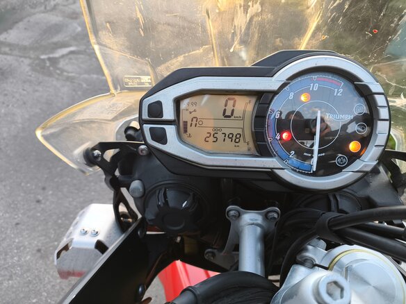 2011 Triumph Tiger 800, красный, 590000 рублей - вид 8
