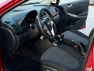 2011 Hyundai Solaris I, красный, 610000 рублей, вид 5