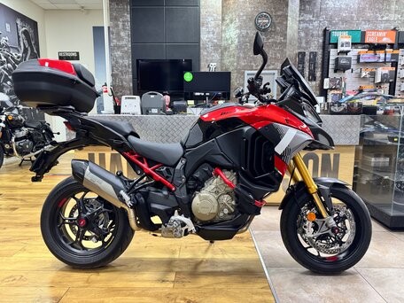 2025 Ducati Multistrada V4, красный, 3100000 рублей, вид 1