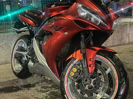 2005 Yamaha YZF-R1, красный, 785000 рублей, вид 1