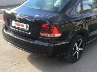 2015 Volkswagen Polo V Рестайлинг, чёрный, 835000 рублей, вид 4