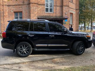 2014 Toyota Land Cruiser 200 Series Рестайлинг 1, чёрный, 3555000 рублей, вид 2