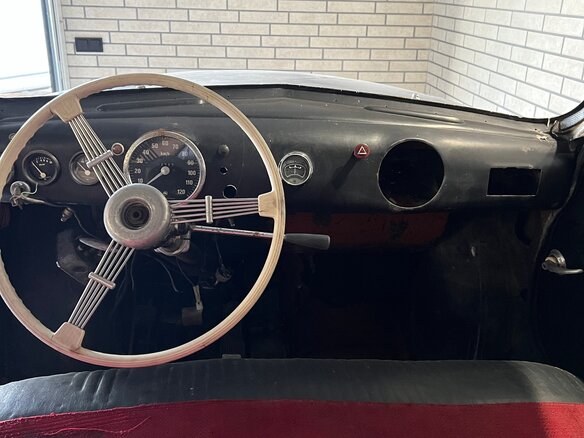 1949 Tatra T600, чёрный, 2500000 рублей - вид 2