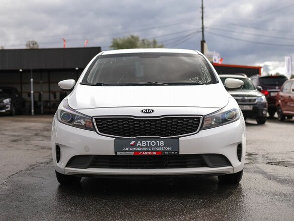 2017 Kia Cerato III Рестайлинг (Classic), белый - вид 2