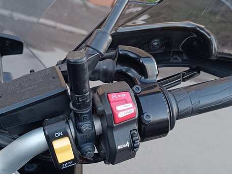 2018 Yamaha Tracer 900, чёрный, 999990 рублей, вид 4