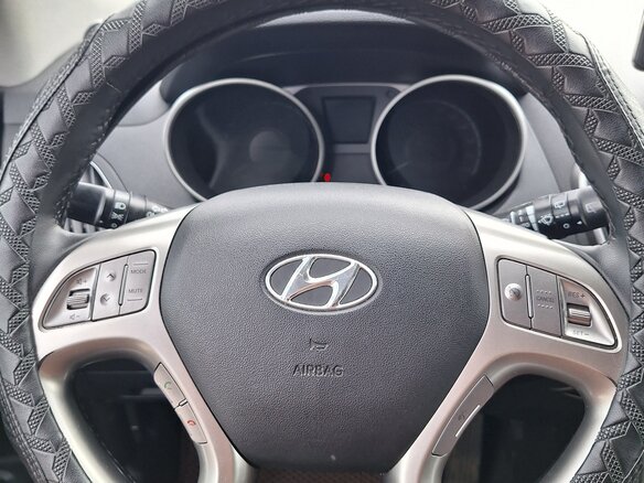 2011 Hyundai ix35 I, белый, 1050000 рублей - вид 12