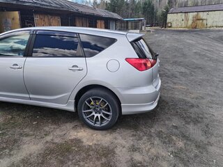 2004 Toyota Caldina III, серебристый, 750000 рублей, вид 3