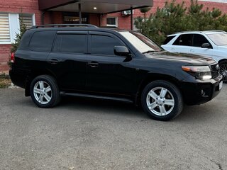 2009 Toyota Land Cruiser 200 Series, чёрный, 3100000 рублей, вид 3