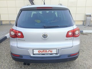 2010 Volkswagen Tiguan I, серебристый, 1400000 рублей, вид 2
