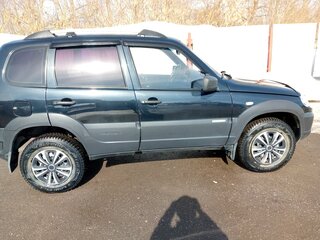 2012 Chevrolet Niva I Рестайлинг, чёрный, 690000 рублей, вид 3