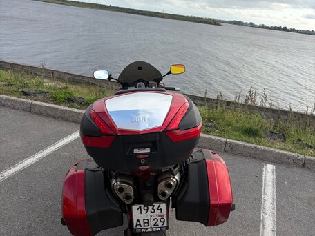 2007 Honda VFR 800, красный, 500000 рублей, вид 3