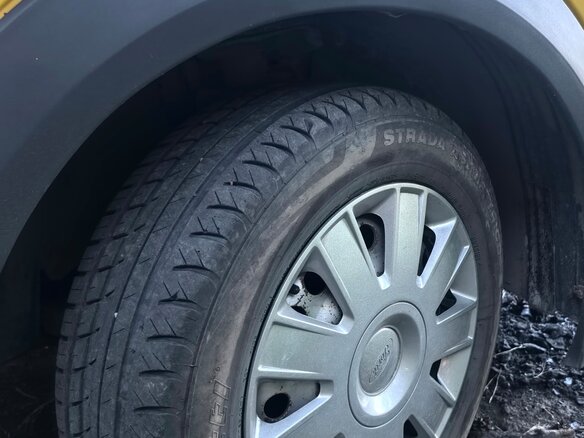 2013 Ford Transit Connect, жёлтый, 920000 рублей - вид 7