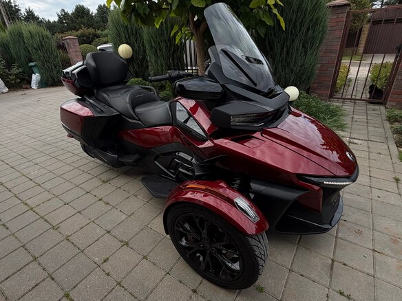 2023 BRP Can-Am Spyder, красный, 2030000 рублей - вид 16