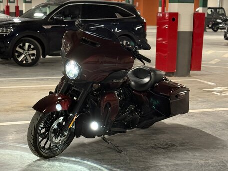 2018 Harley-Davidson Street Glide Special, красный, 1750000 рублей, вид 1