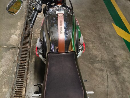 2012 Moto Guzzi V 7, серебристый, 400000 рублей, вид 5