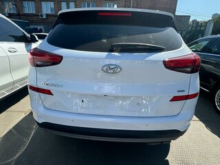2020 Hyundai Tucson III Рестайлинг, белый, 2300000 рублей, вид 3