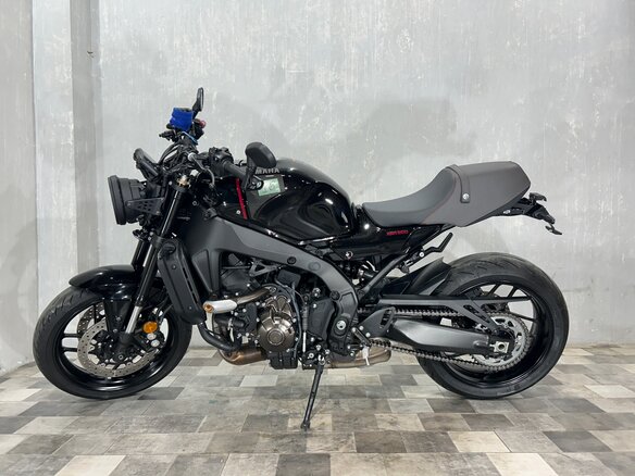 2022 Yamaha XSR900, чёрный, 995000 рублей - вид 1