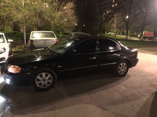 2004 Kia Magentis I Рестайлинг, белый, 420000 рублей, вид 3
