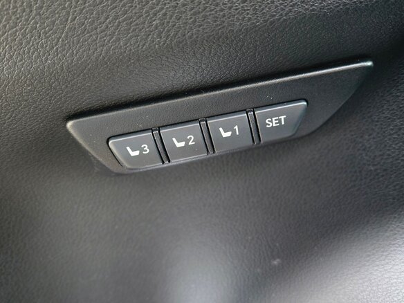 2016 Lexus NX 200t I, бежевый, 2588000 рублей - вид 17