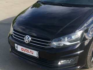 2015 Volkswagen Polo V Рестайлинг, чёрный, 835000 рублей, вид 3