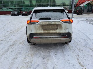 2023 Toyota RAV4 V (XA50), белый, 4500000 рублей, вид 2