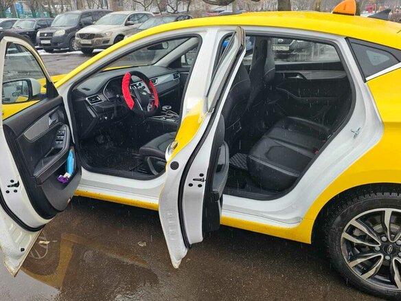 2023 JAC J7 I, жёлтый - вид 10