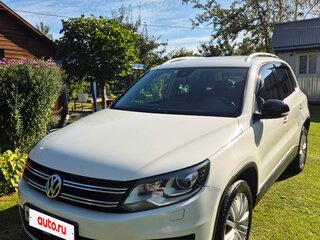 2013 Volkswagen Tiguan I Рестайлинг, белый, 1350000 рублей, вид 1