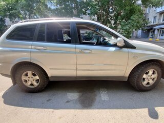 2008 SsangYong Kyron 5-speed I Рестайлинг, серебристый, 550000 рублей, вид 3