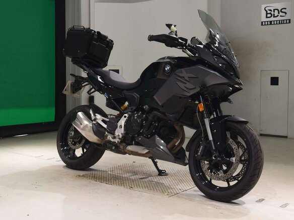 2022 BMW F 900 XR, чёрный, 985000 рублей - вид 2