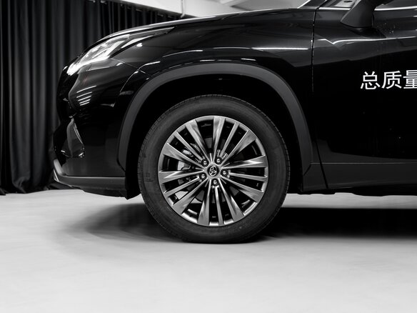 2026 Toyota Highlander IV (XU70), чёрный - вид 19