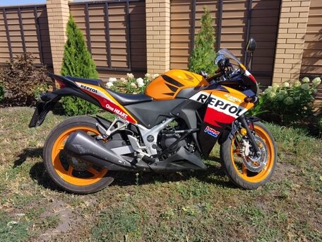 2013 Honda CBR 250R, оранжевый, 330000 рублей, вид 2