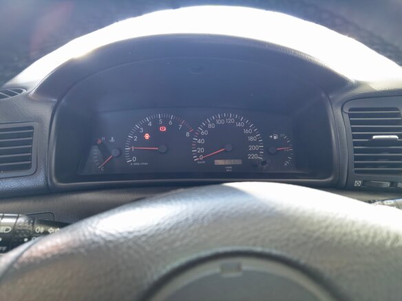 2002 Toyota Corolla IX (E120, E130), серебристый, 400000 рублей - вид 6