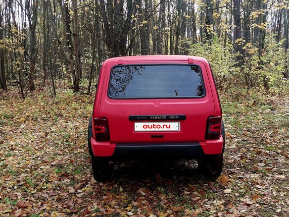 1982 Lada (ВАЗ) 2121 (4x4) I, красный, 325000 рублей - вид 4