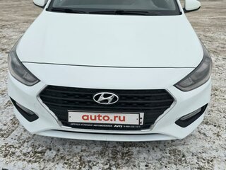 2018 Hyundai Solaris II, белый, 1000000 рублей, вид 2